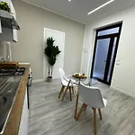 Matthias Luxury House 4*