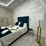 Matthias Luxury House Pensión 4*